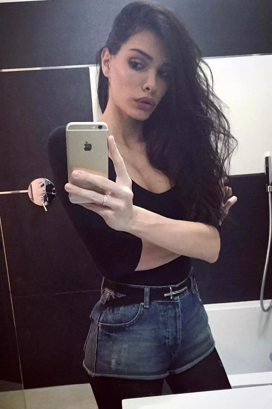 Escort ece