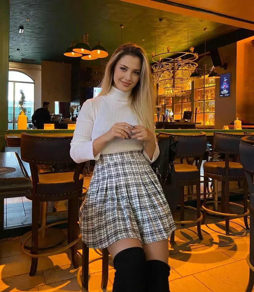 Escort Ebru